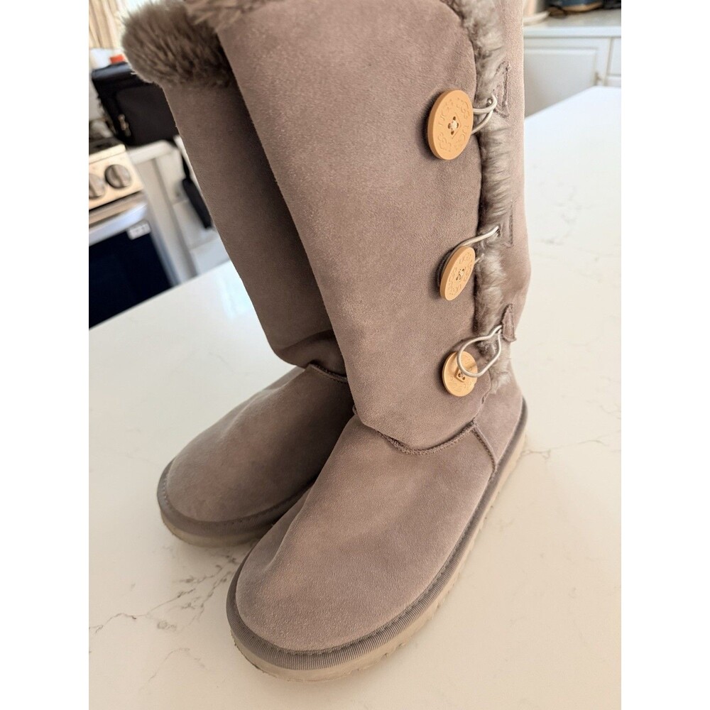 UGG Australia Bailey Button Triplet 1873 Grey Classic Tall Boot Women’s Size 10